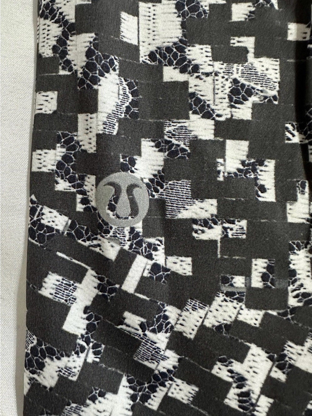 lululemon athletica Black & Gray Pixelated High-Rise Leggings - Picture 6 of 6